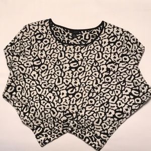 NWT Ann Taylor Black/White Round Neck Top